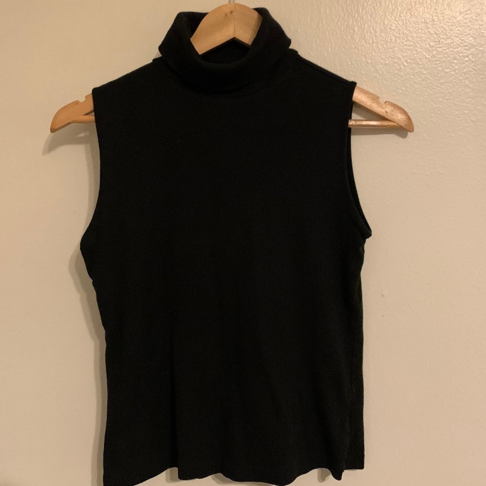 Sleeveless Turtleneck